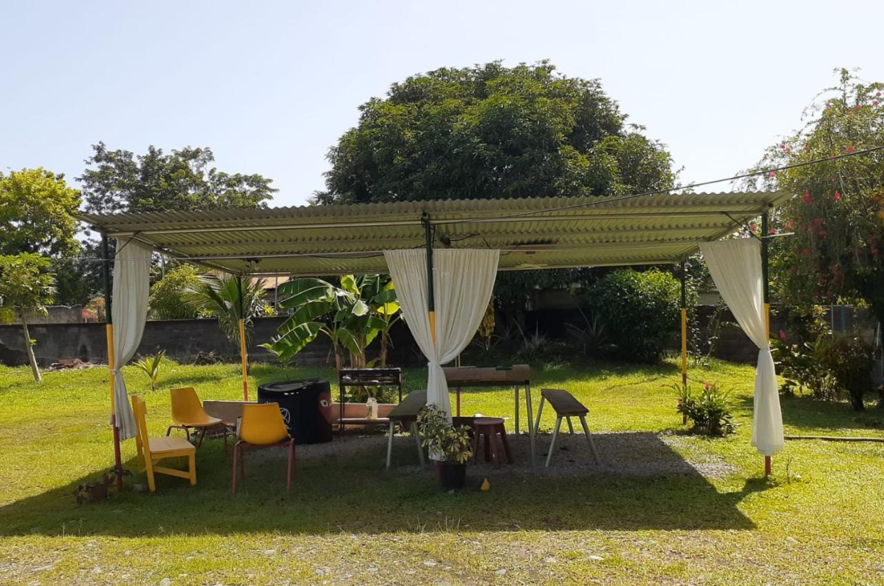 Rooms Palmeras Cahuita Kültér fotó